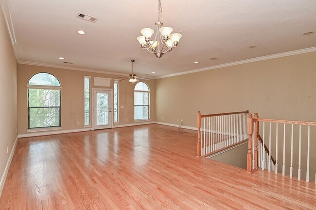 Building Photo - 2905 Leeland St