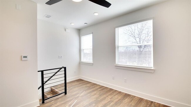 Building Photo - 7601 Carver Ave