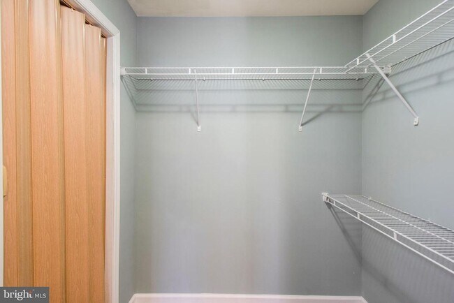 Building Photo - 15309 Lions Den Rd