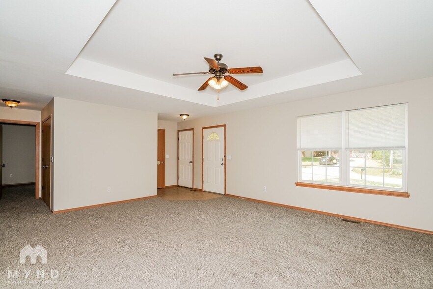 Building Photo - 3634 S Sulgrove Ave