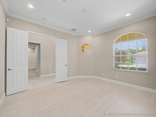 Building Photo - 9112 Short Chip Cir