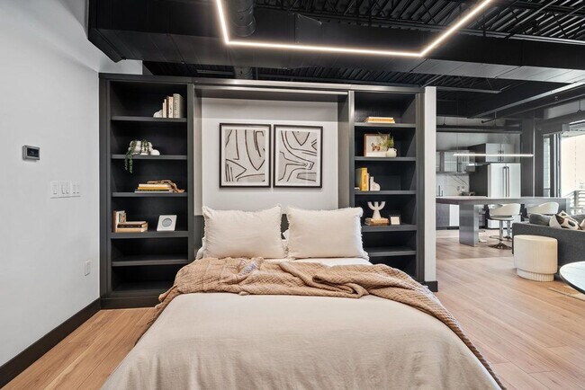 Building Photo - Stunning Fully Furnished Condo in Downtown...