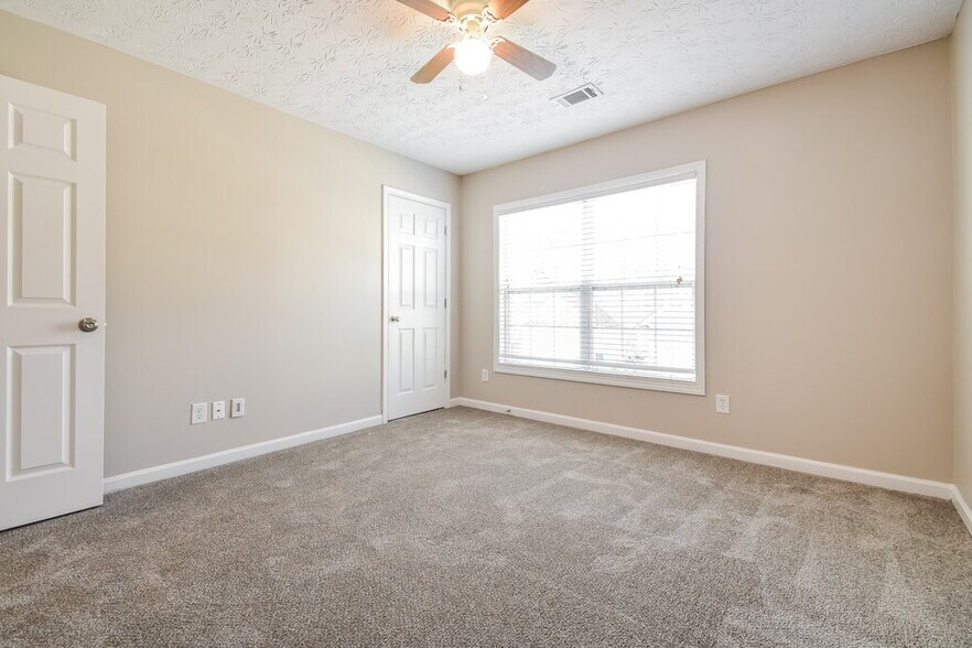 Building Photo - 237 Winterbury Dr