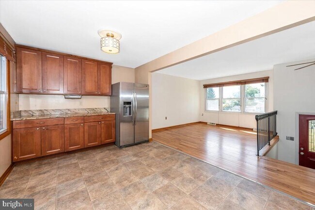 Building Photo - 11584 Liberty Oak Dr