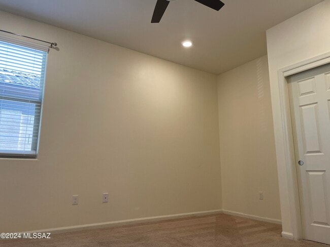 Building Photo - 17292 S Nicholas Falls Dr