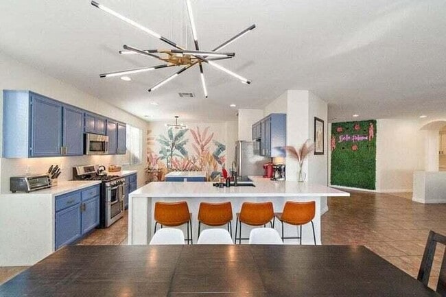 Building Photo - 80746 Diamondback Trail