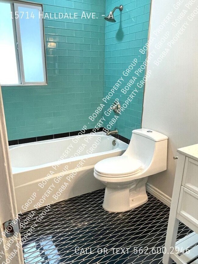 Building Photo - 15714 Halldale Ave