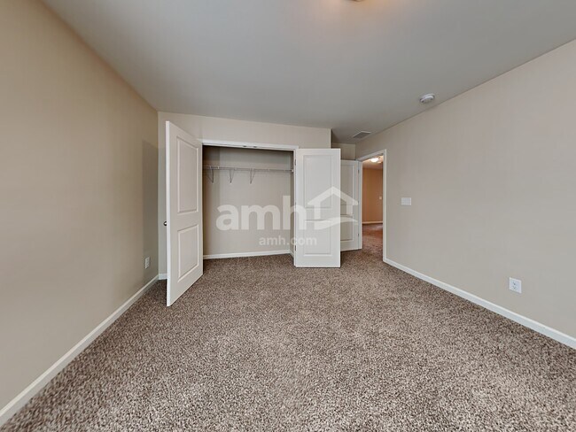 Building Photo - 149 Carolina Wren Ave
