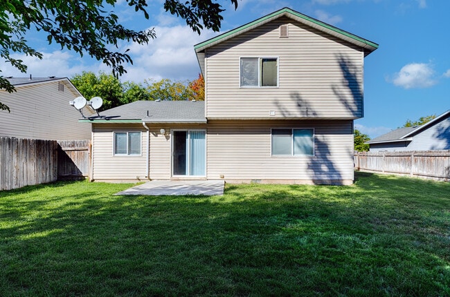 Building Photo - 14229 Shenandoah St