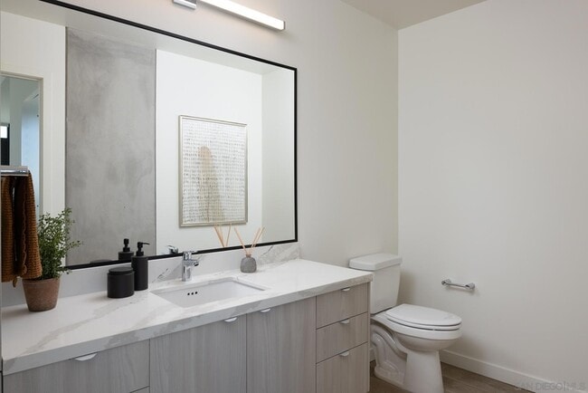 Building Photo - 1011 Union St