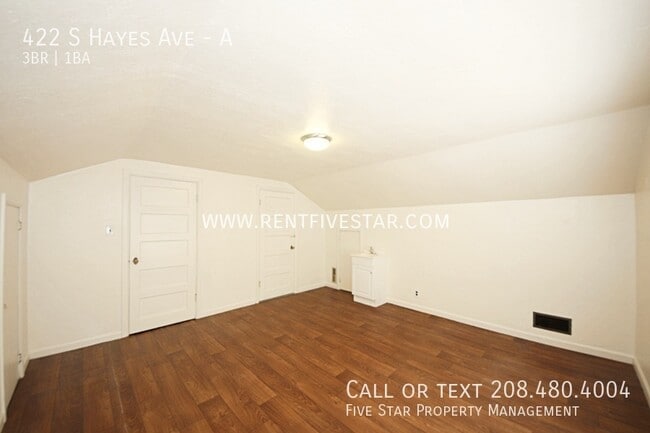 Building Photo - 422 S Hayes Ave
