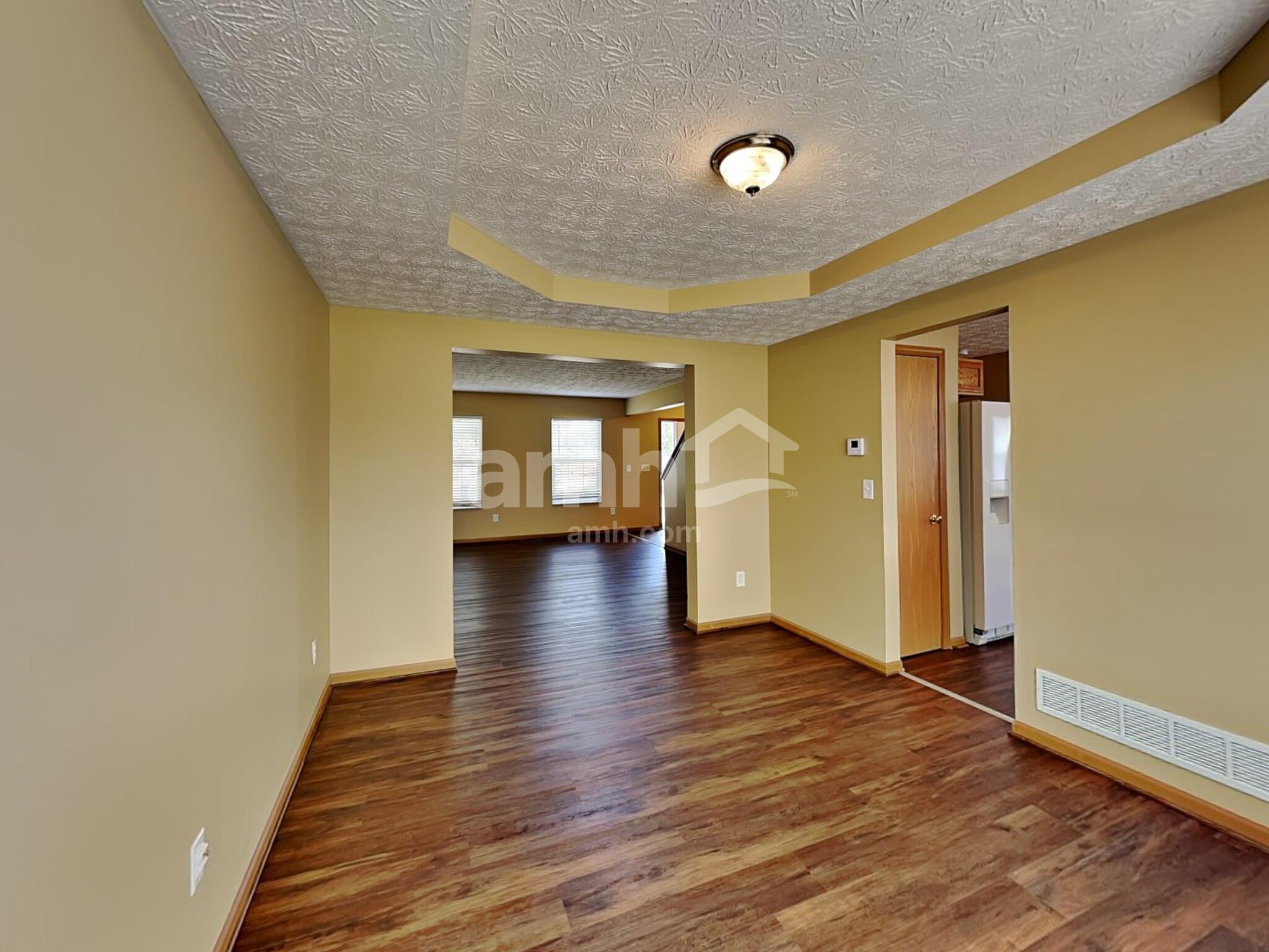 Building Photo - 494 Lockmead Dr