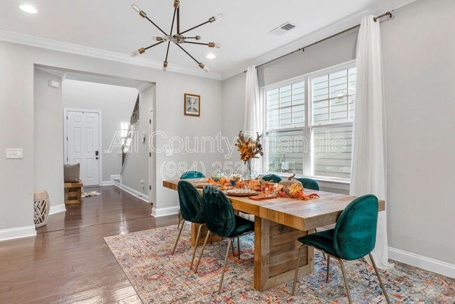 Building Photo - 504 Flip Trail