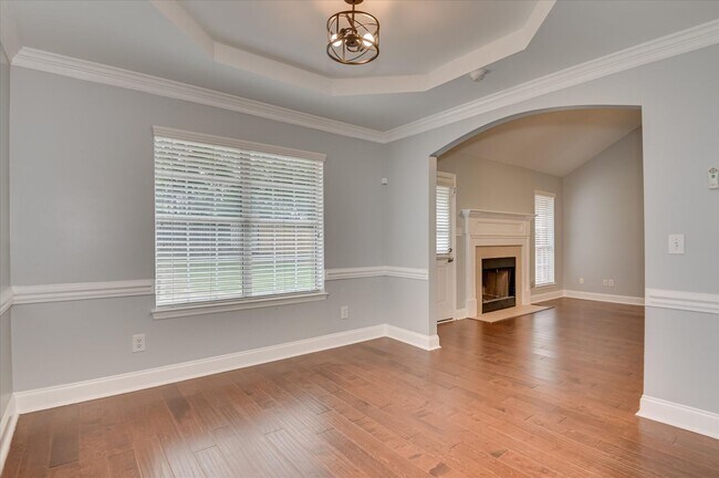 Building Photo - 1094 Maple Ridge Ct