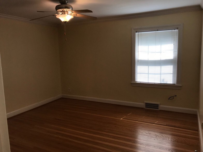 mater bedroom - 1420 Eastern Pkwy