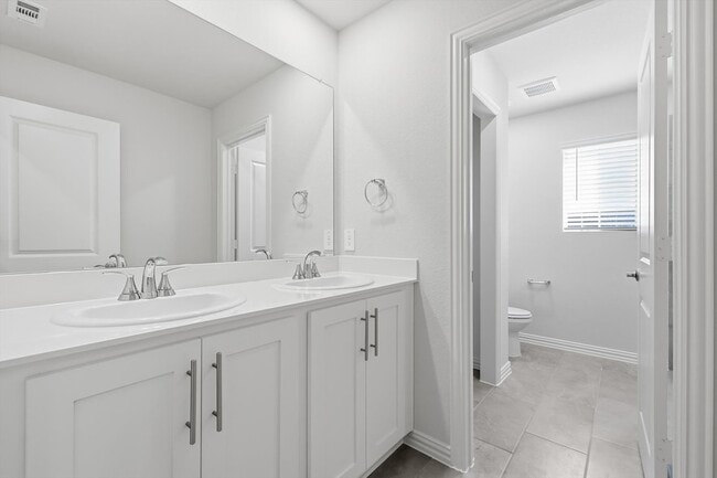 Building Photo - 2102 Windy Trl