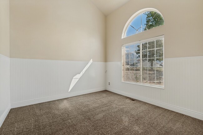 Building Photo - 418 Quail Run Rd
