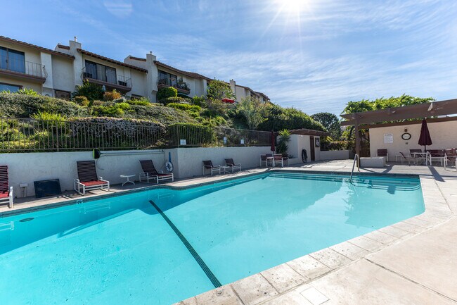 Building Photo - 1709 Cam De Villas