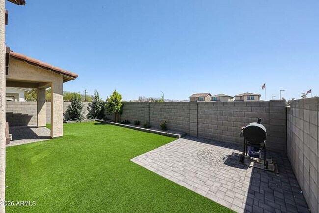 Building Photo - 3361 S 179th Dr