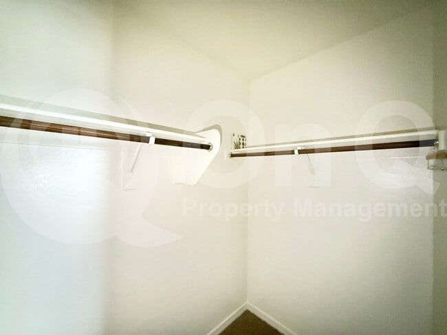 Building Photo - 4559 S Antonio