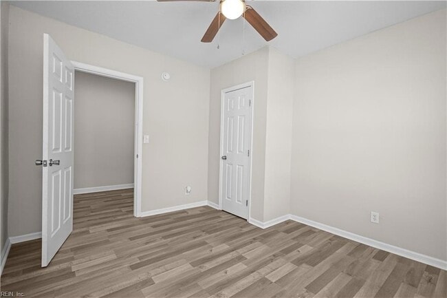 Building Photo - 926 W 26th St