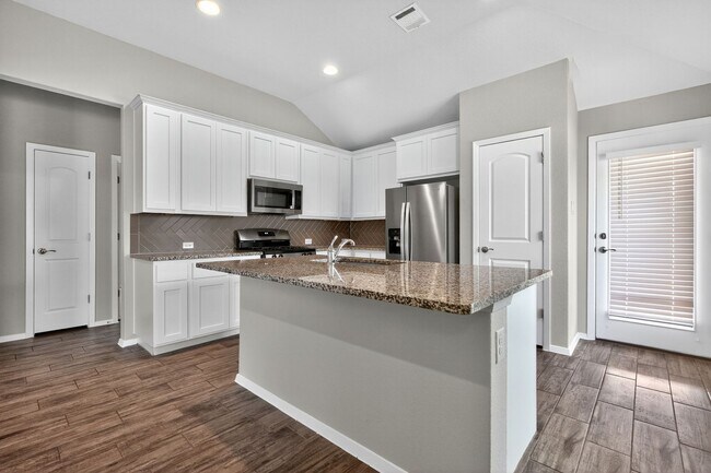 Building Photo - Look & Lease Special - $500 Off First Month - Deposit Free Option - Move in by February 14th  wit...