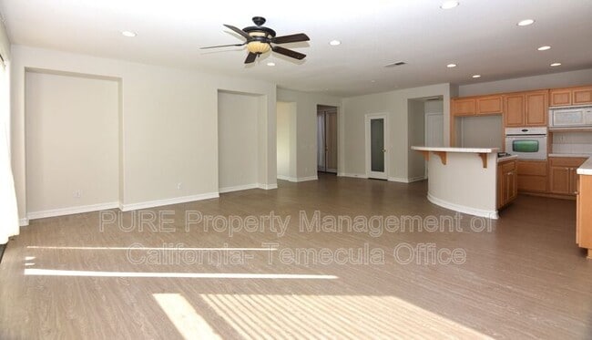 Building Photo - 23626 Applewood Pl