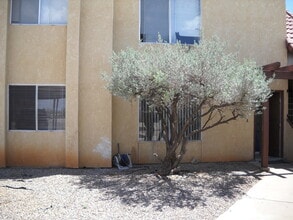 Building Photo - 4150 Calle Ladero