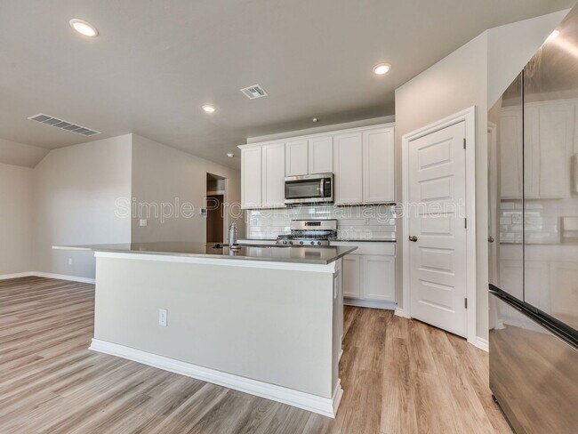 Building Photo - 7532 NW 143rd St