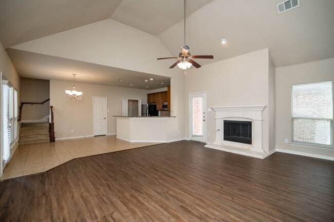 Building Photo - **Home Sweet Home**