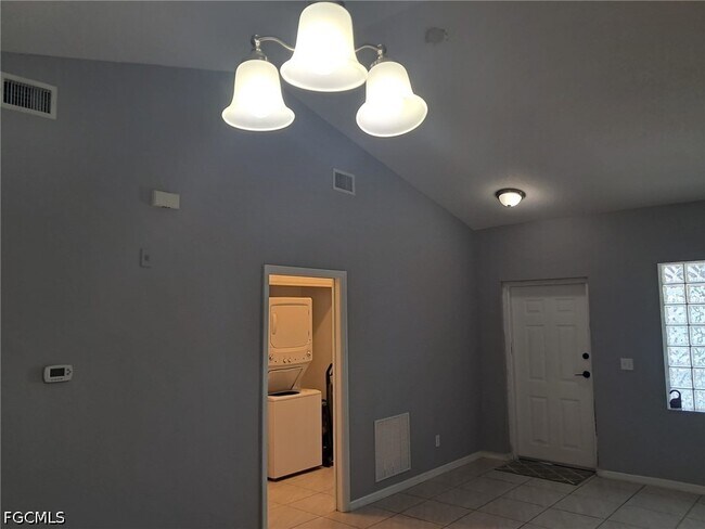 Building Photo - 8358 Bernwood Cove Loop