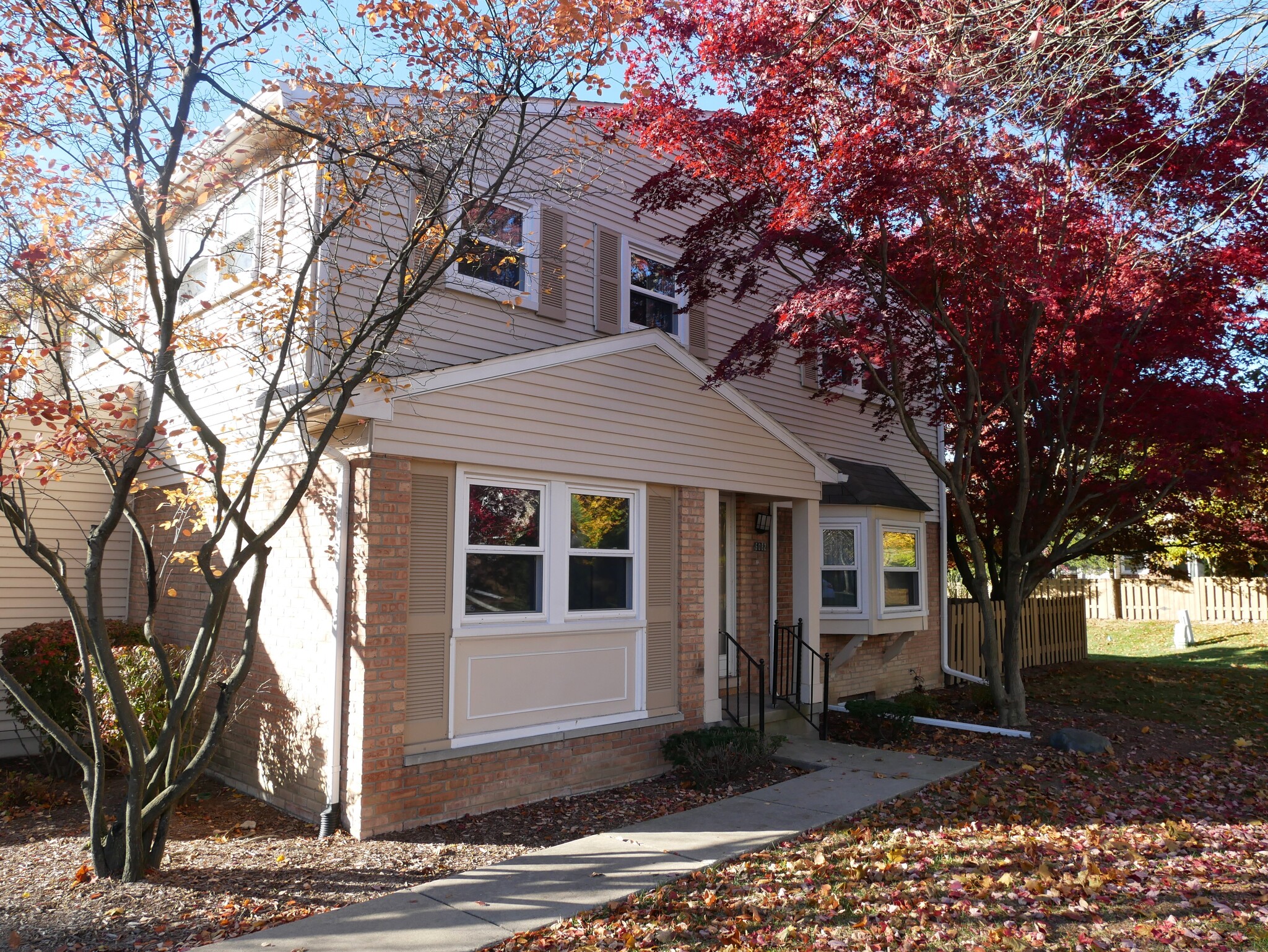 Building Photo - 5082 Buckingham Pl Dr