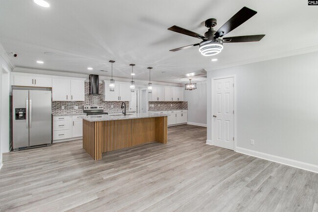 Building Photo - 2327 Willow St