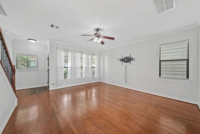 Building Photo - 1846 Woodbend Village Ct