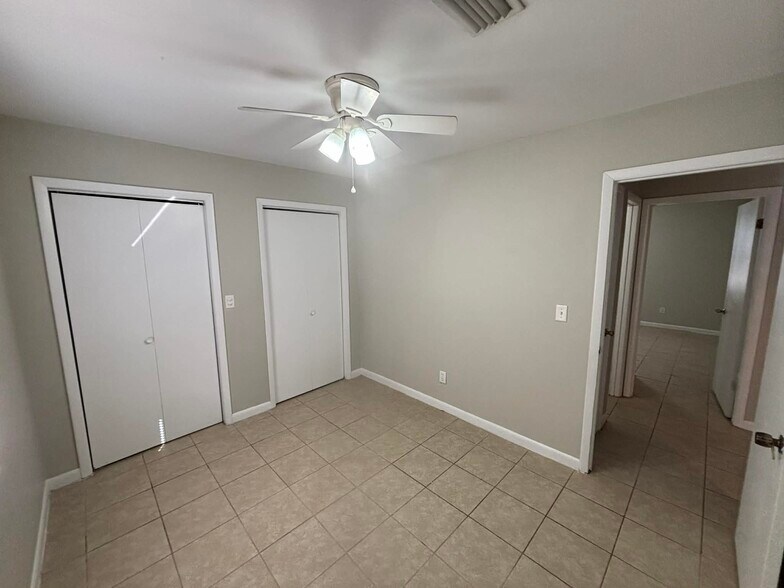 Building Photo - 3894 NW Archer St