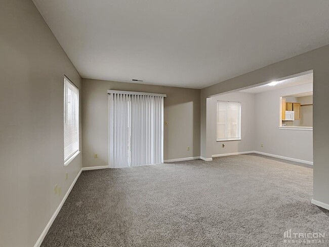Building Photo - 557 Cembra Dr