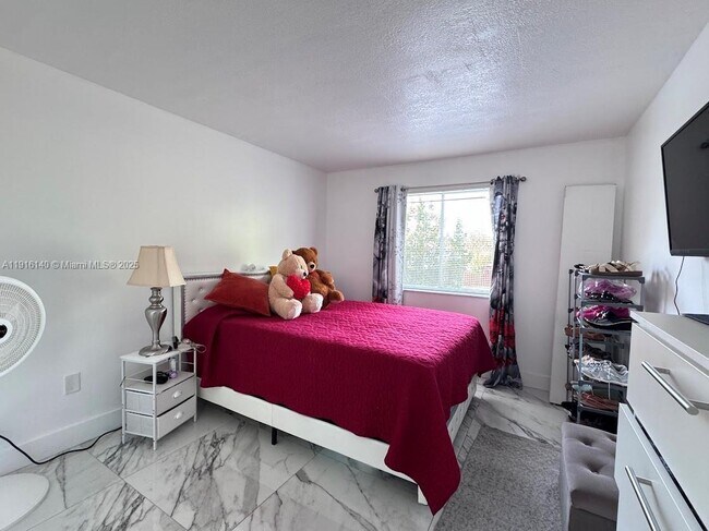 Building Photo - 15241 SW 80th St