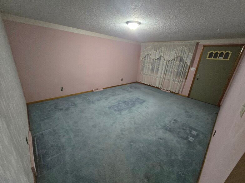 Building Photo - 212 Poinciana Pky