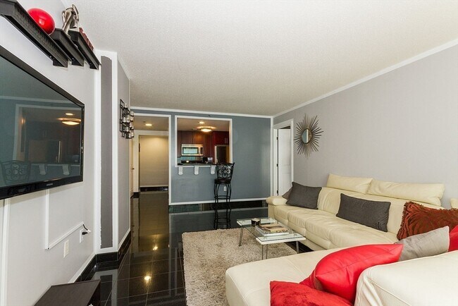 Building Photo - 10 Museum Way