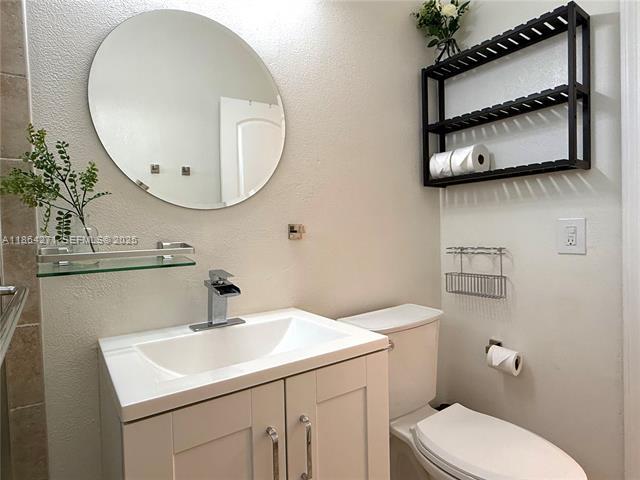 Building Photo - 6110 Coral Wy