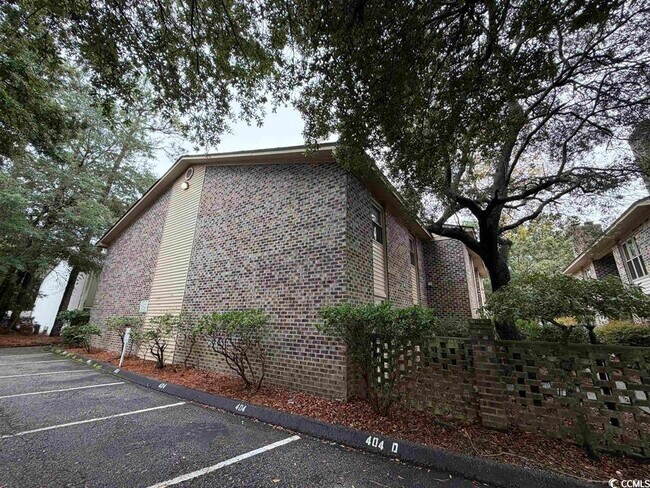 Building Photo - 404 75th Ave N