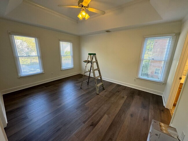 Building Photo - Updated House in Hampton Park!