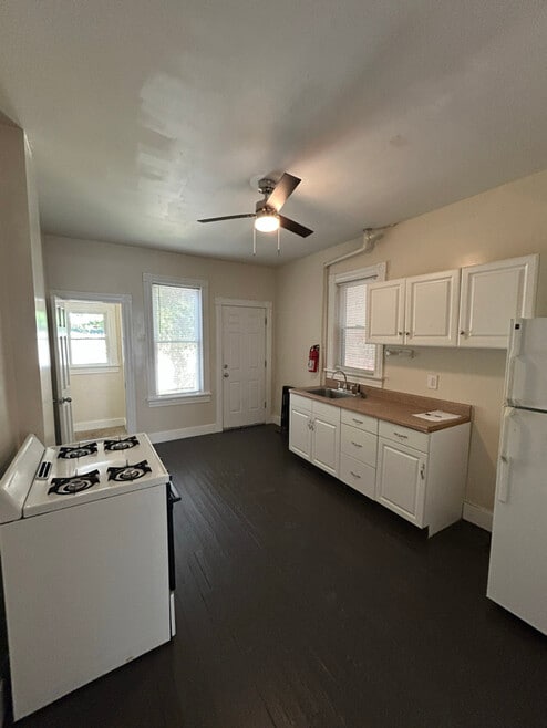 Building Photo - 39 Meyers Ct