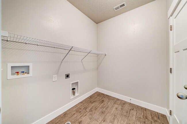 Building Photo - 4216 W 1530 N