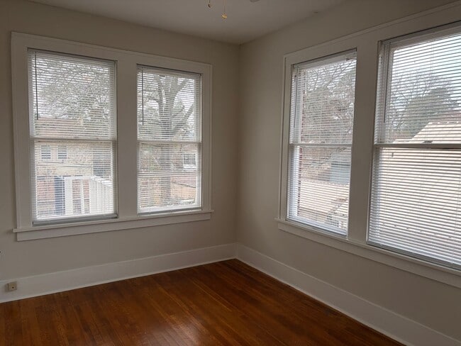 Building Photo - South Highlands 1BR/1BA