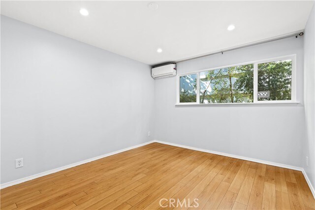 Building Photo - 11138 Aqua Vista St