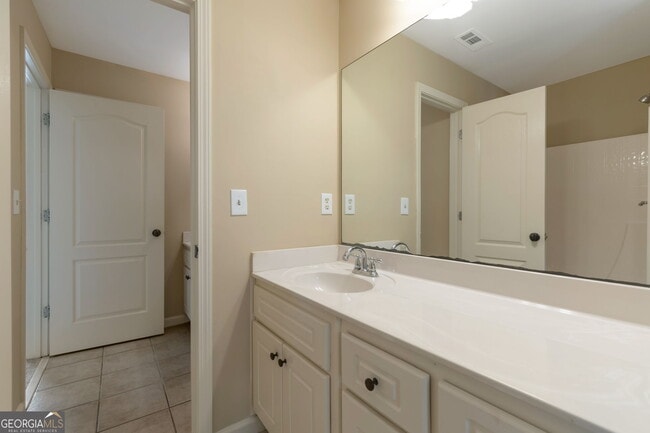 Building Photo - 332 Baymist Dr