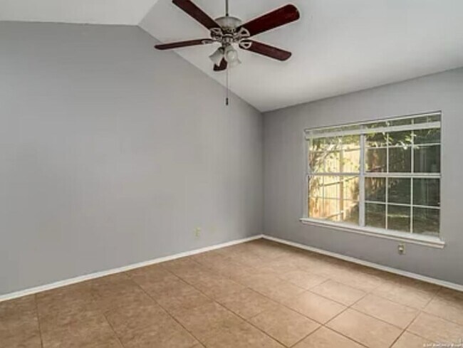 Building Photo - 3936 Heritage Hill Dr