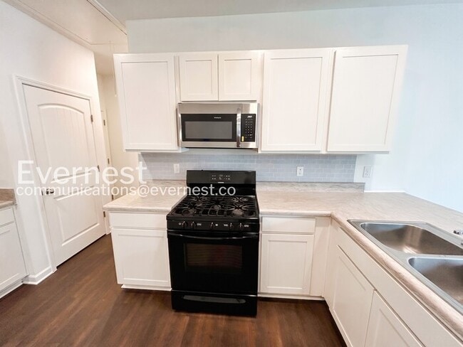 Building Photo - 3-Bed/ 2-Bath Home in Antioch/Available Now!