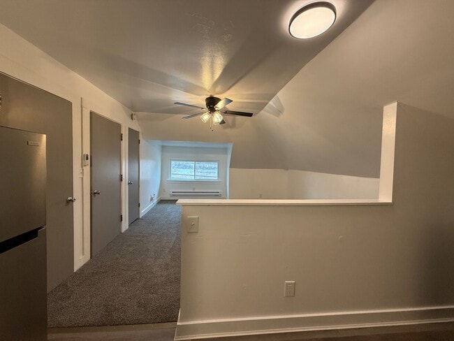 Building Photo - 1117 N B St